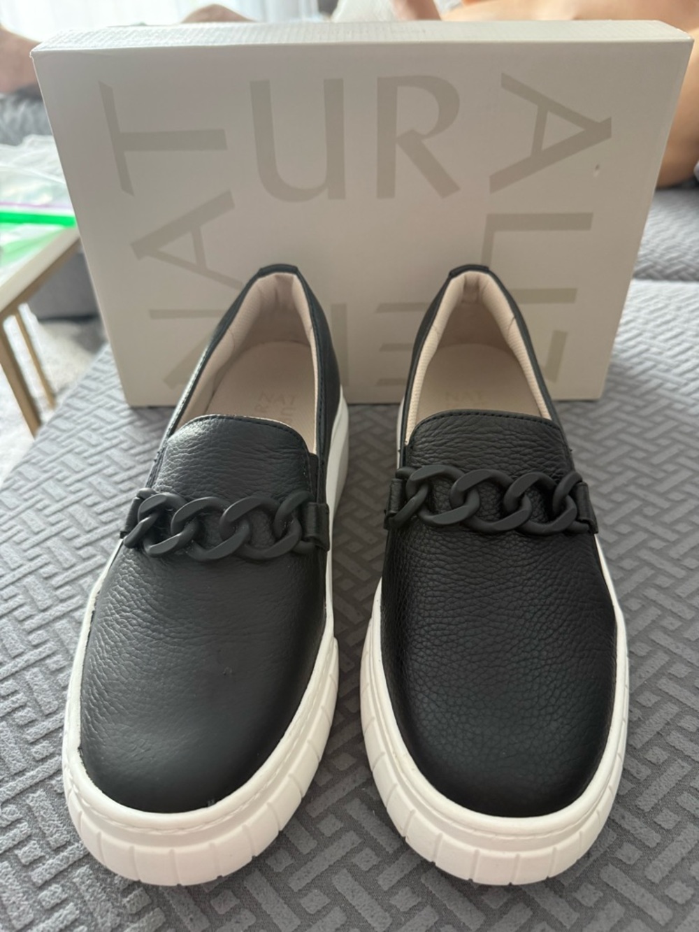 Naturalizer Daphne Black Slip-On Sneakers with White 2 in Platform Sole- size 7W